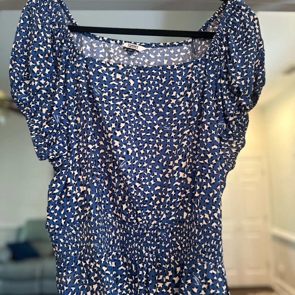 Blue and White Patterned Women's Top